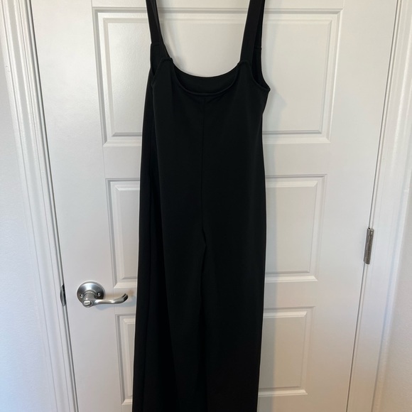 FOREVER 21 Women’s Black Jumpsuit Size Small NWT - Picture 4 of 7
